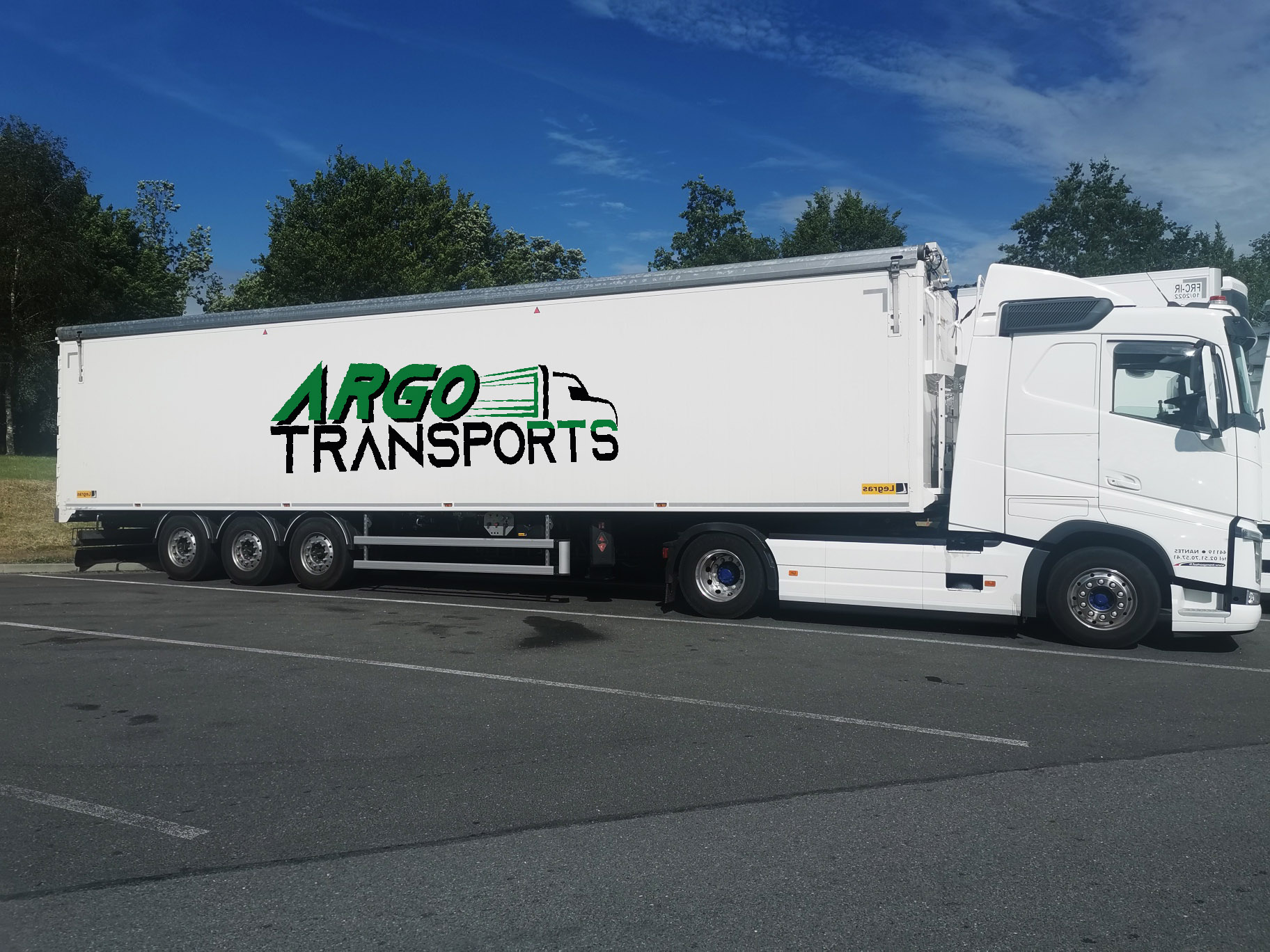 photo Fond Mouvant avec logo Argo